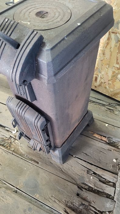 Старинна печка Балкан