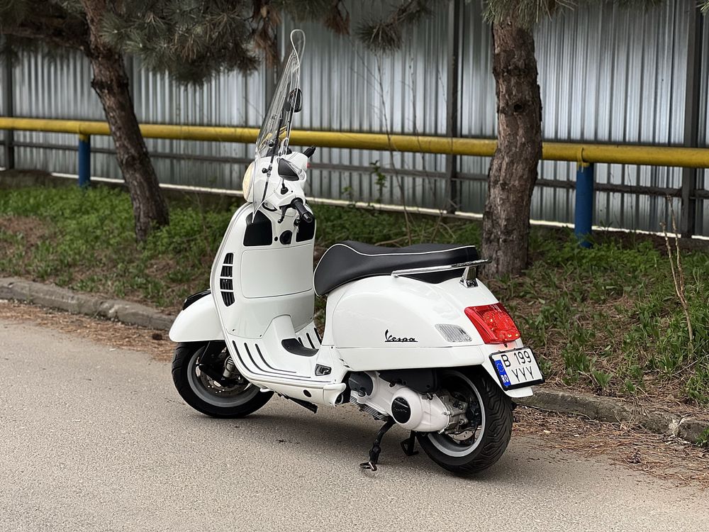 Piaggio Vespa 250 GTS