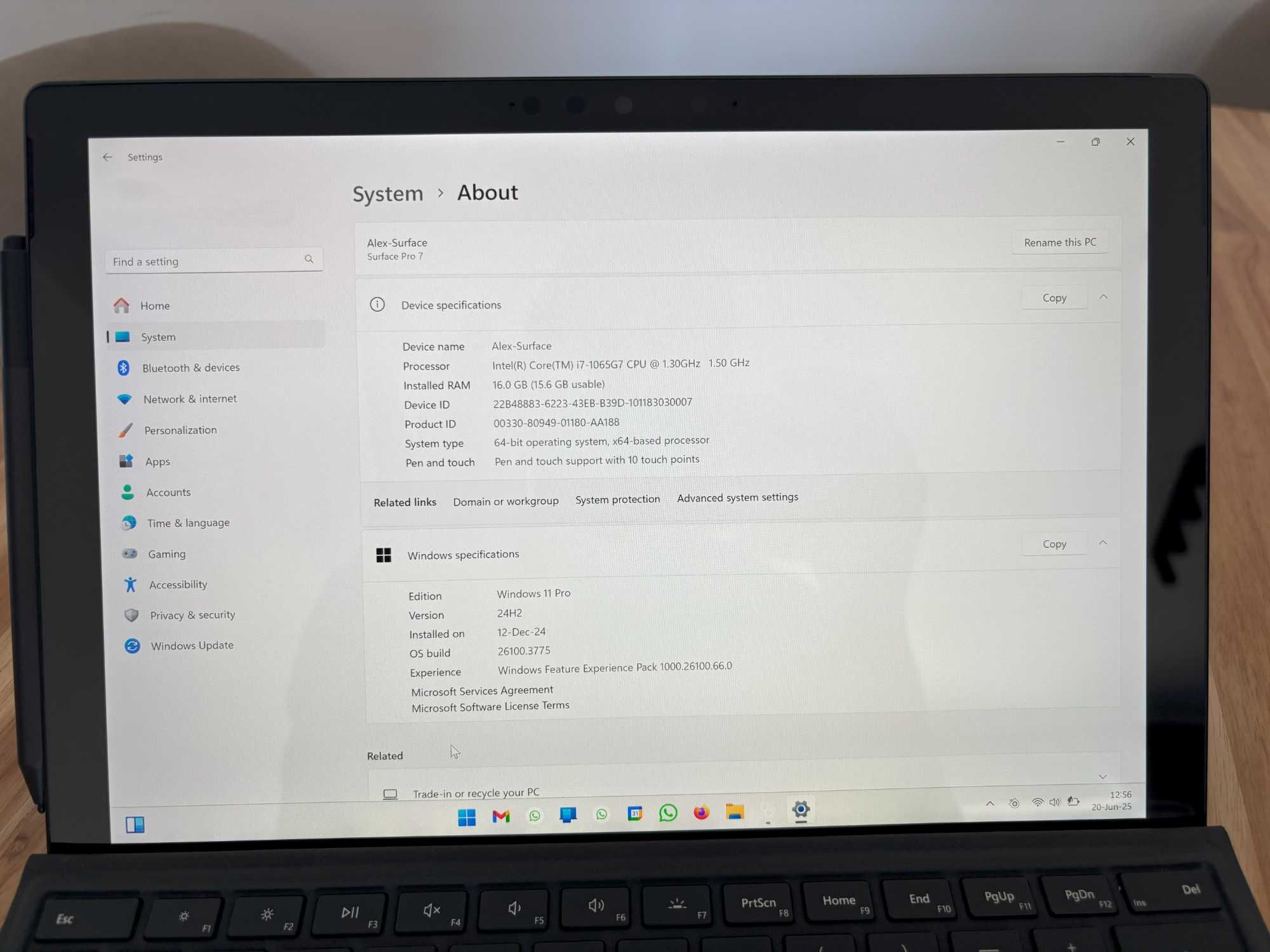 Microsoft Surface 7 Pro - i7 - 16 GB RAM - 512 GB - Toate Accesoriile