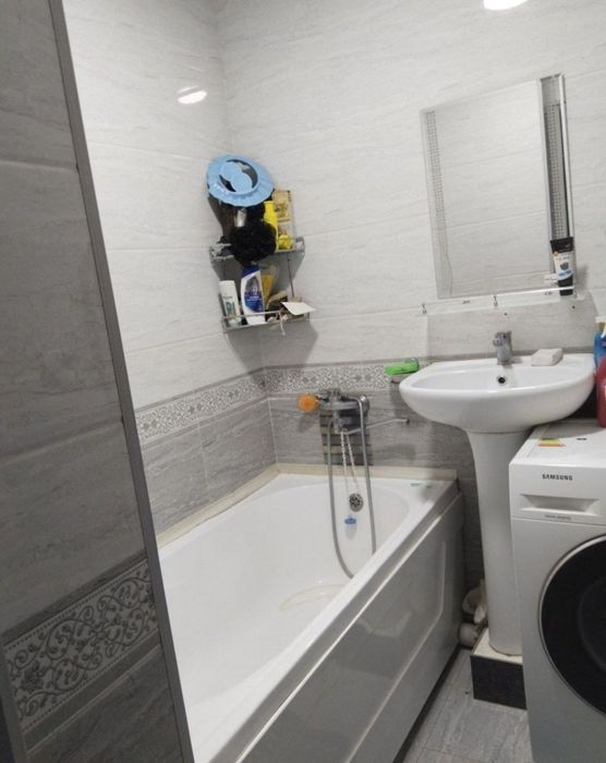 Yakkasaroy Oybek metrosi yaqinida maklersiz kvartira ijaraga beriladi