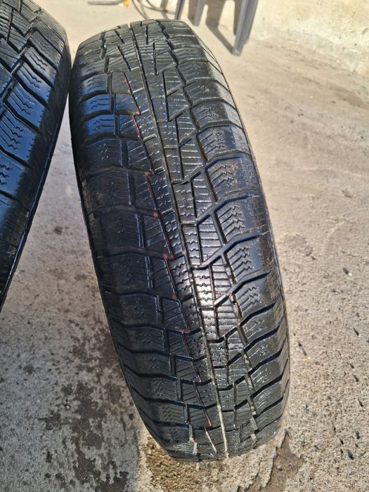 Продавам зимни гуми R13