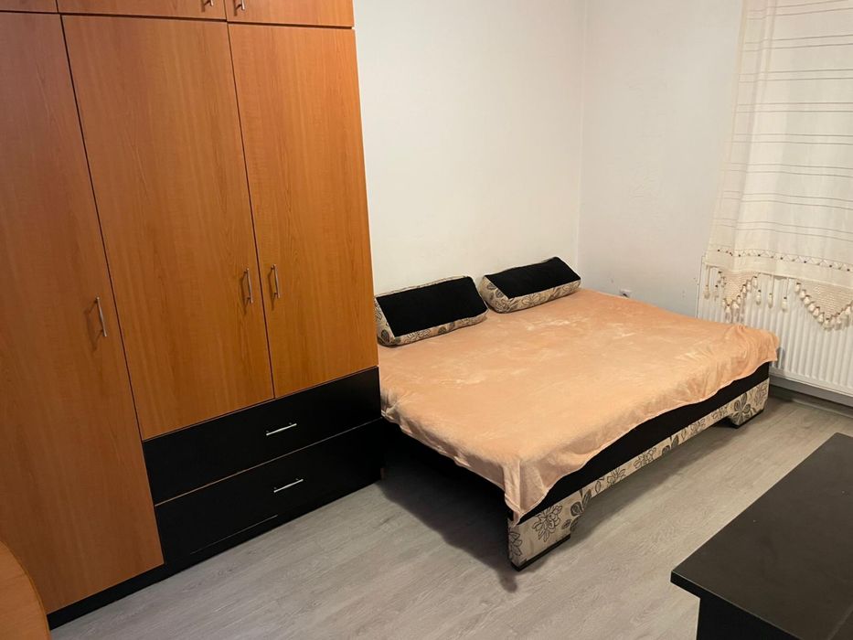 Garsoniera regim hotelier Titan 5 mn metrou 200 lei/zi