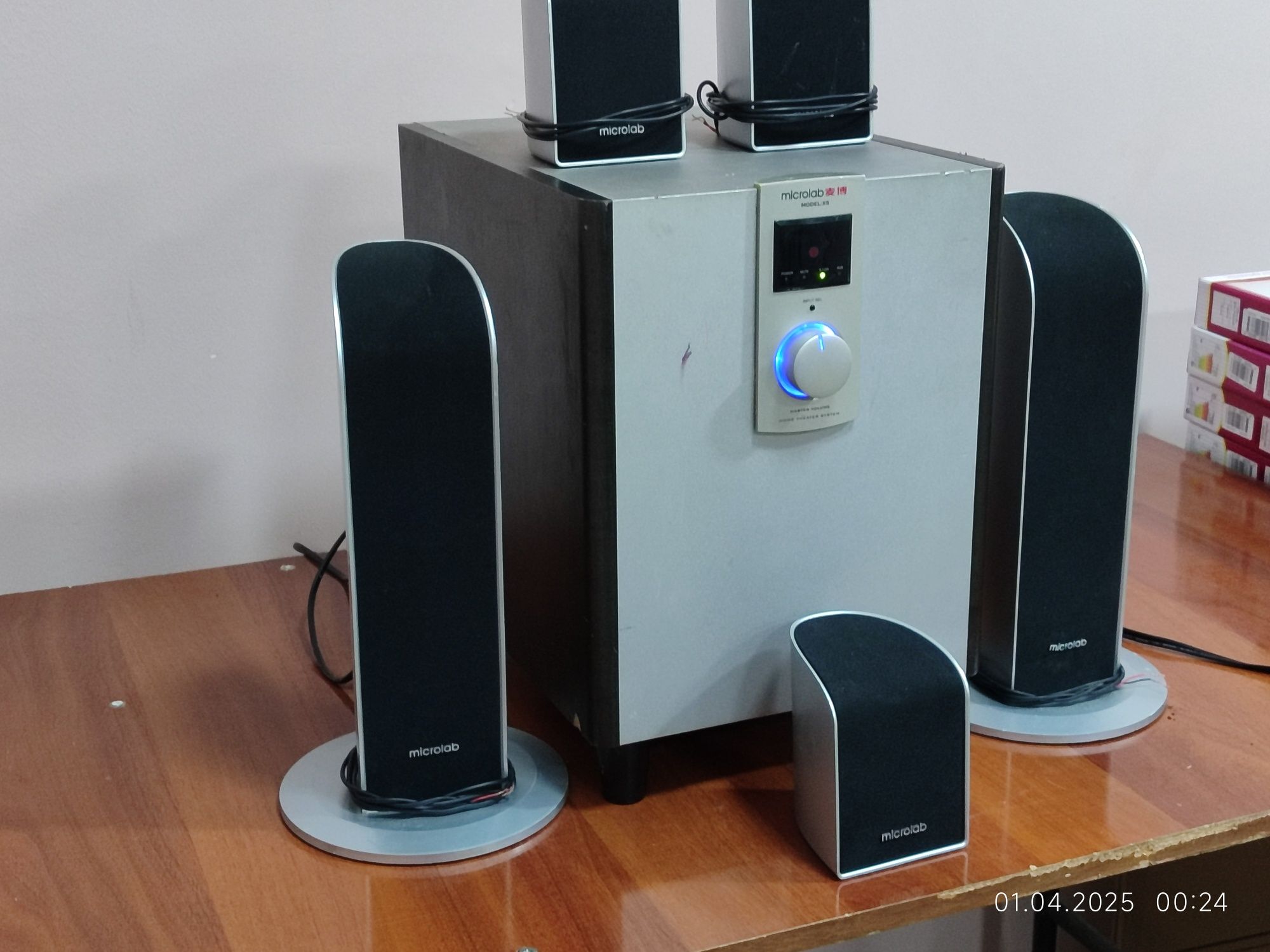 Microlab x5 sotiladi