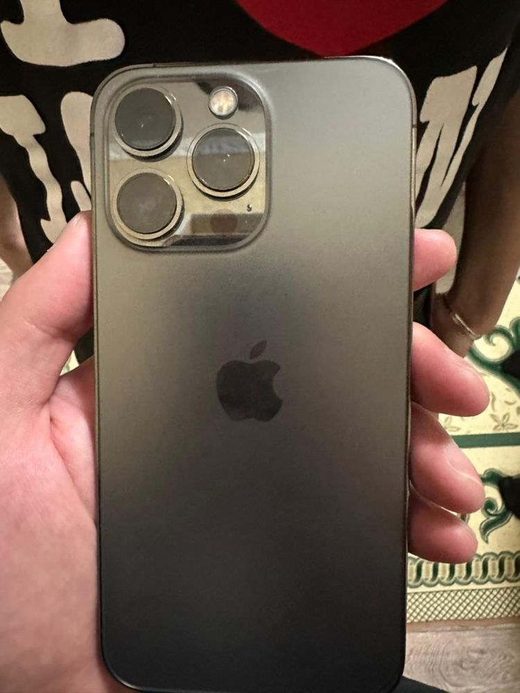 Продам iPhone 13 Pro 128 gb