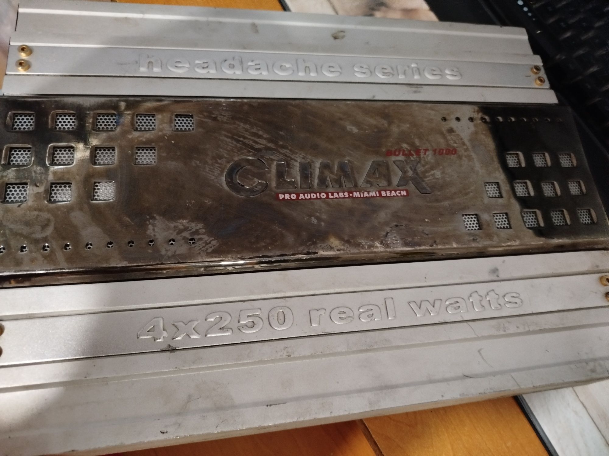 Усилвател Climax Bullet 1000 – мощ и чист звук!