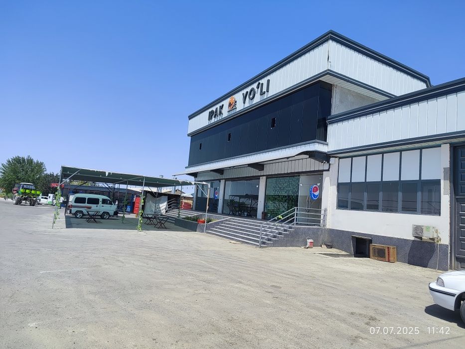 Ипак йўли кафеси