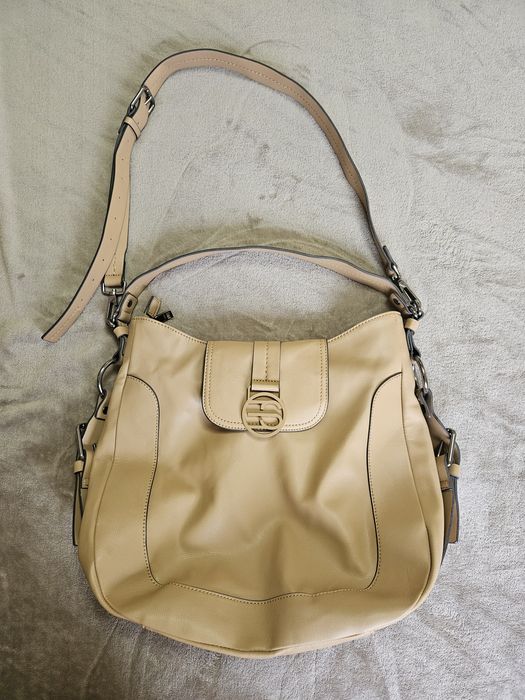 Esprit дамска чанта в цвят камел нова колекция