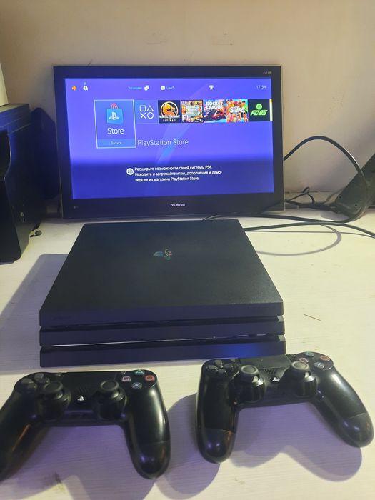 Playstation 4 Про 1 тб Игры Фифа25, Гта5 МК11 Гонка.2 джойстик