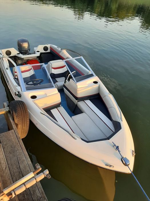 Bayliner Marine/Cobra