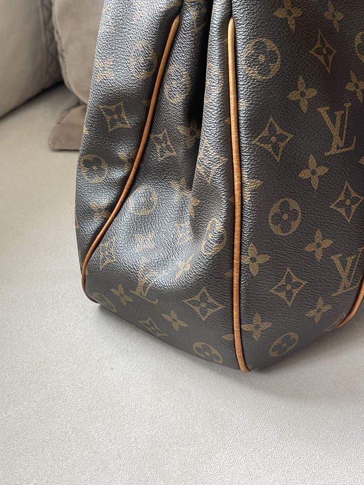 Оригинална чанта LOUIS VUITTON