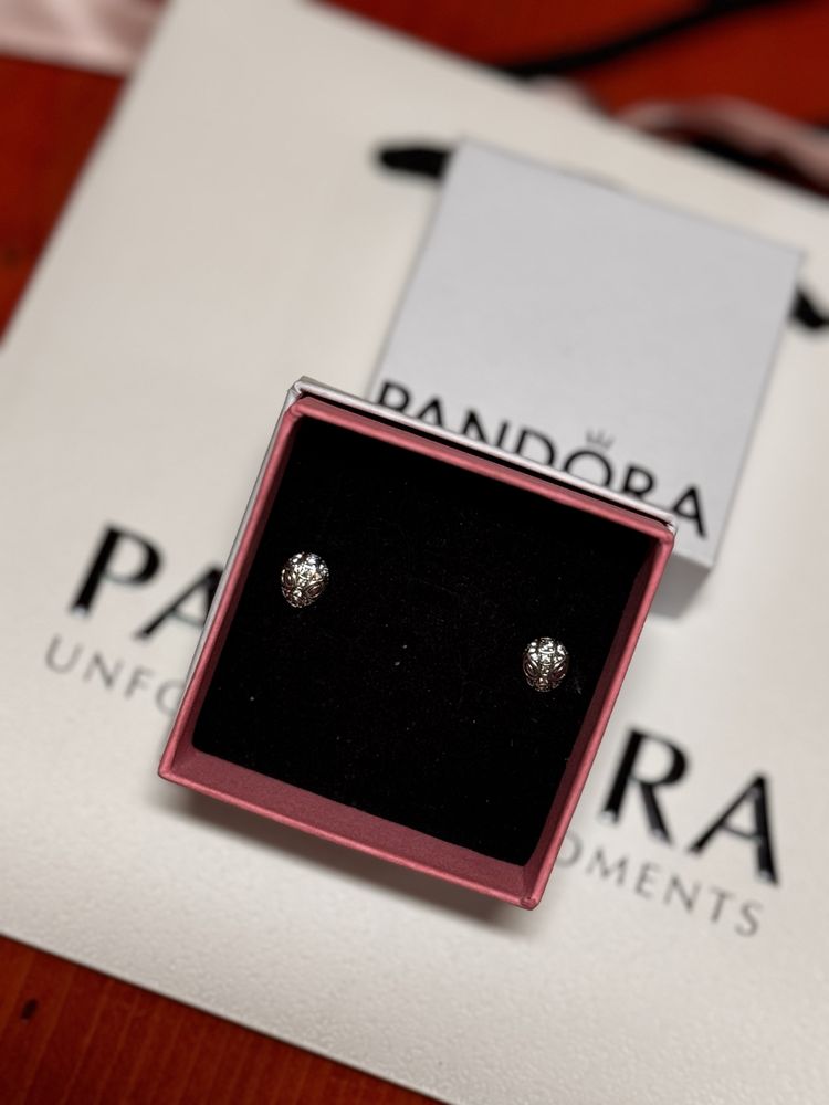 Pandora обеци Пандора