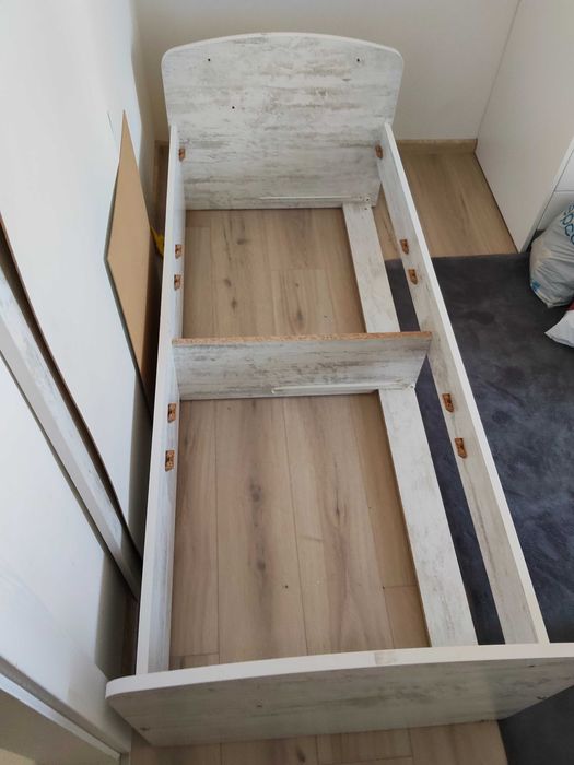 Детско легло,бял гланц