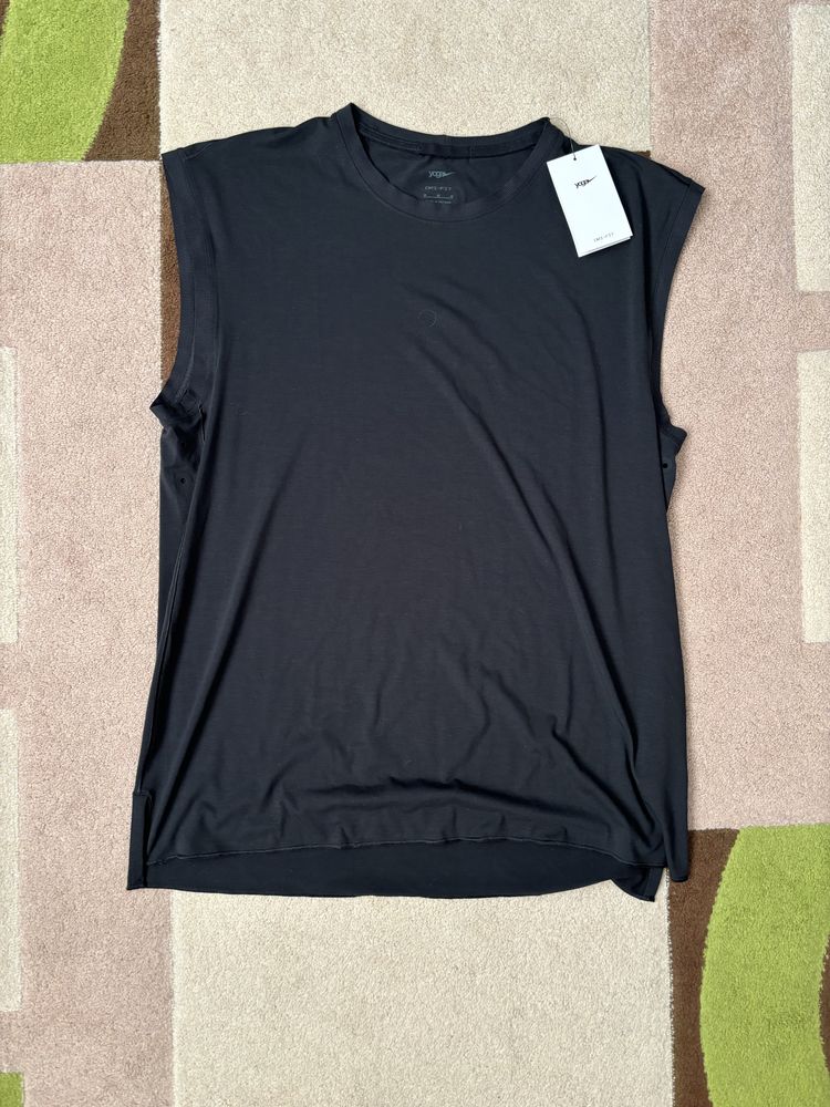 Nike Тениски, къси панталони, потници