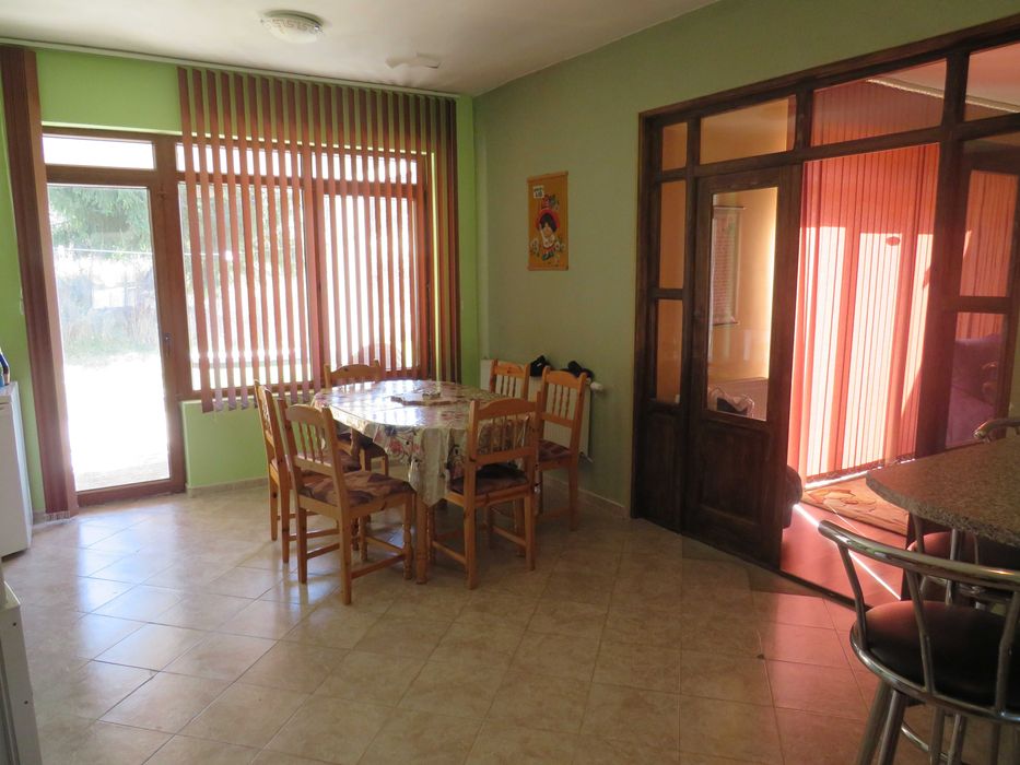 Къща със спокойна локажия и гледка към Рила, село Шипочане/реф№1000402