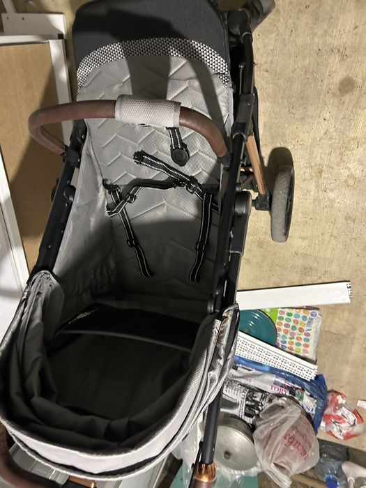 Коляска прогулочная