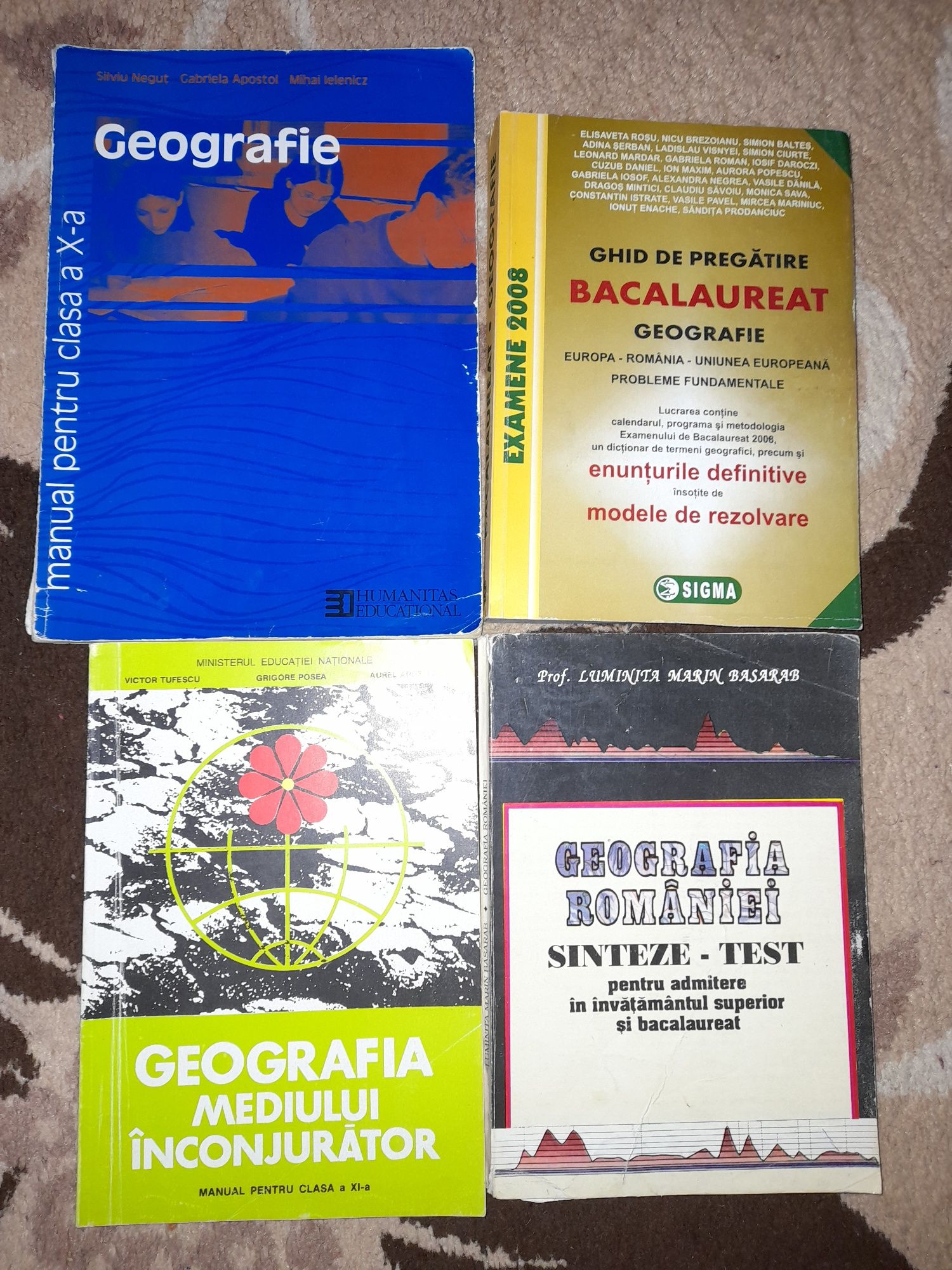 Cărți de geografie