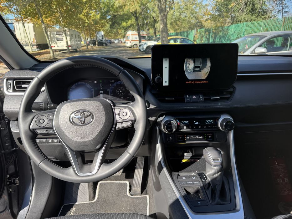 Toyota rav 4 premium luxury