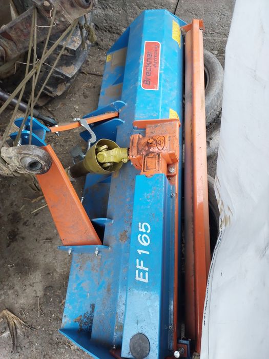 Tocatoare de coceni. Stare bună de funcționare. Putin folosita.