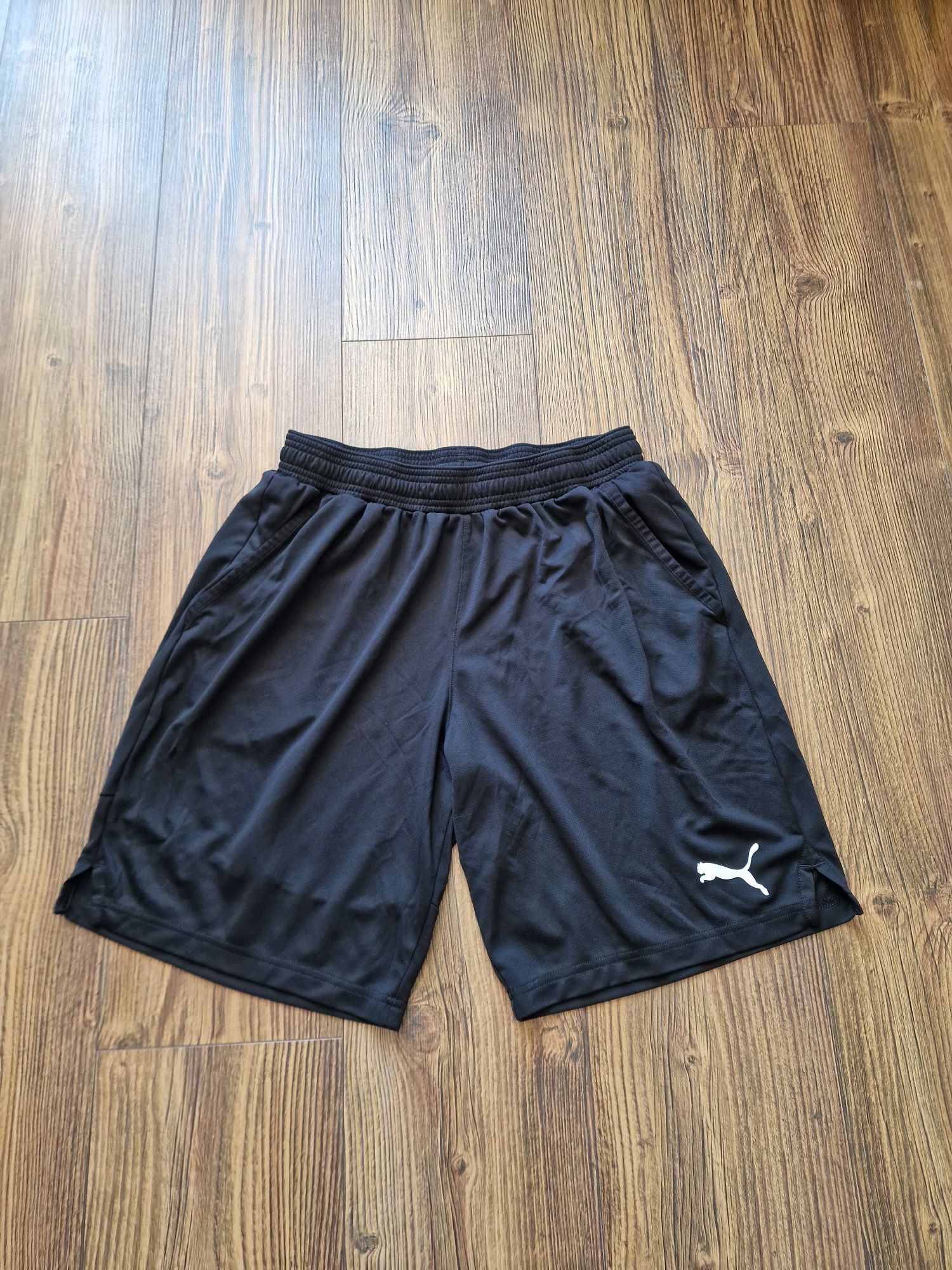 Страхотни мъжки къси шорти NIKE размер M / L