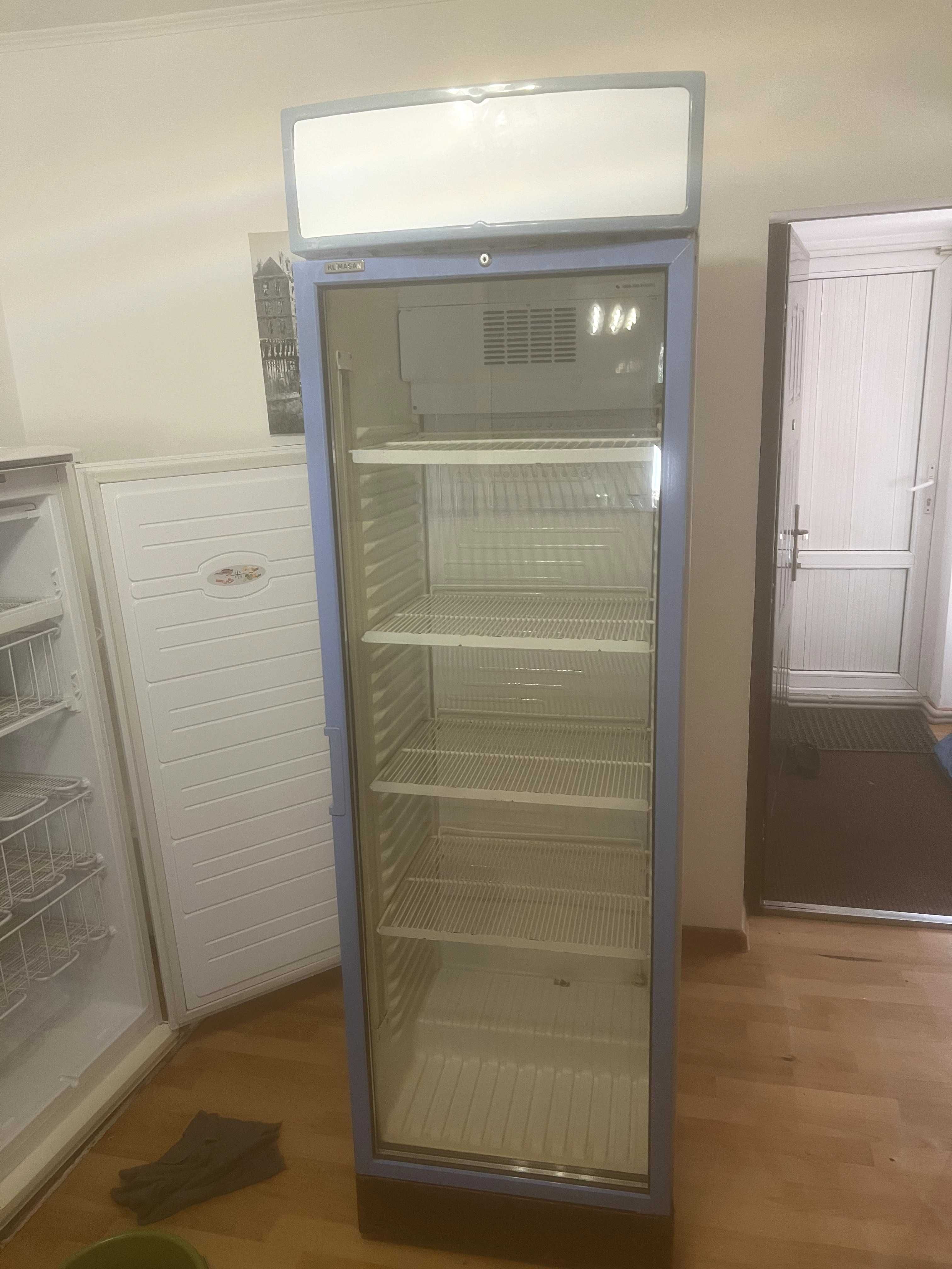Холодильник 2 x 1 метр