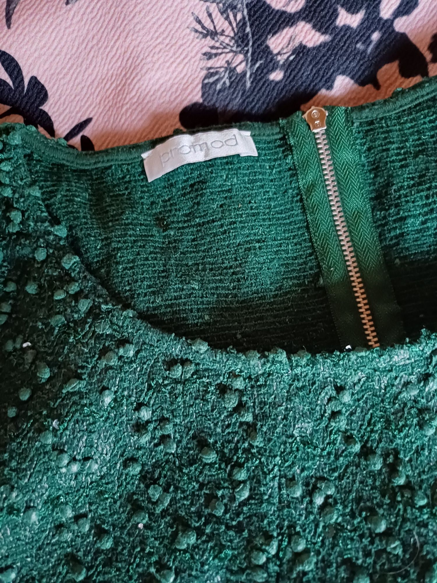 Bluza verde S-M cu paiete