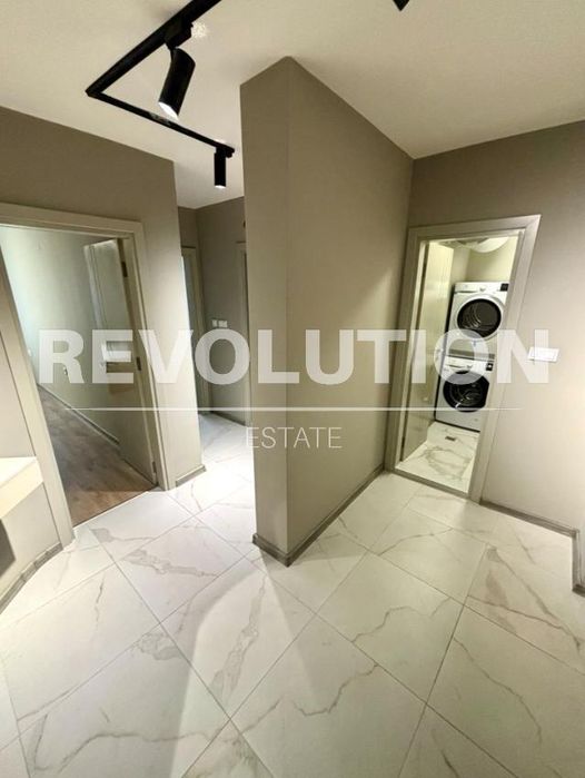 Продава се Тристаен апартамент в Пловдив, Съдийски - 103 кв.м за 1602 €/кв.м - Снимка #7