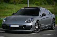 Porsche Panamera 4S GTS 441 cp