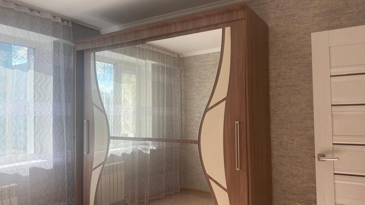 Продам шкаф купе