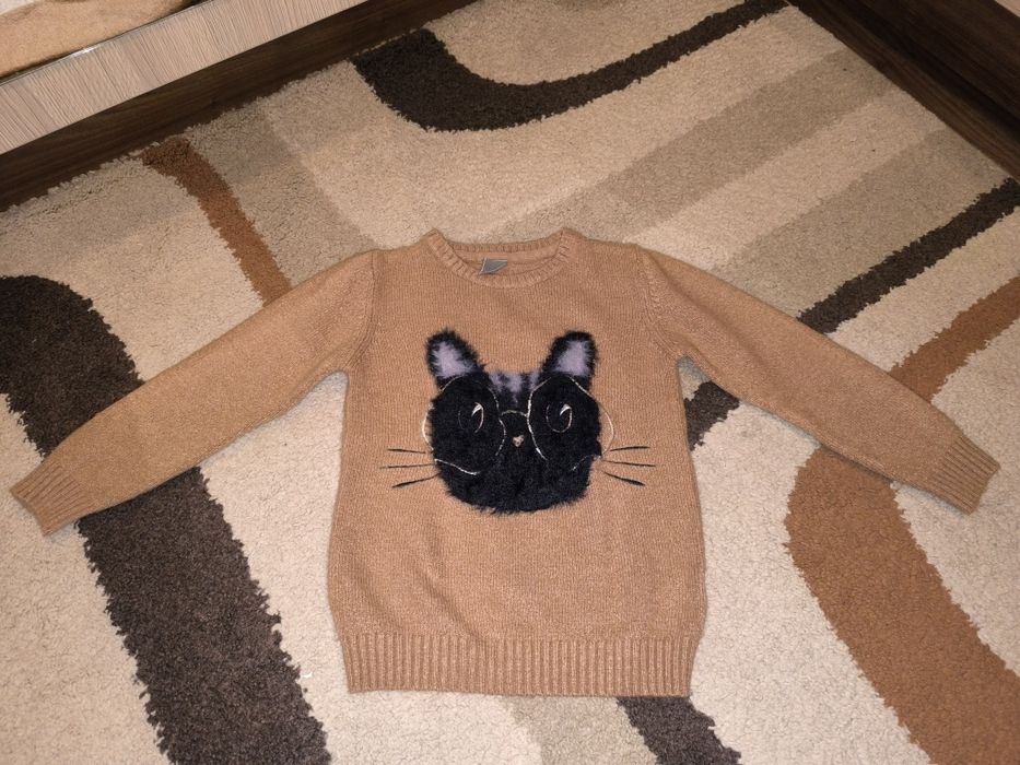 Лот дрешки 110см роклички,коледна пижама и други