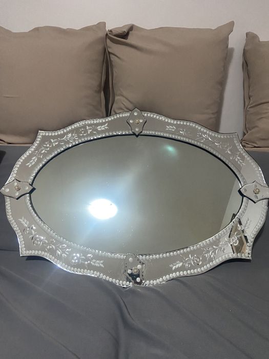 Vand oglinda cristal