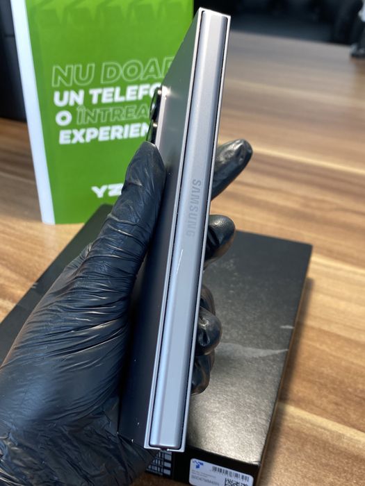 Samsung Galaxy Z Fold 6 Duos / Garanție 12 luni / 256 Gb / Foarte bun