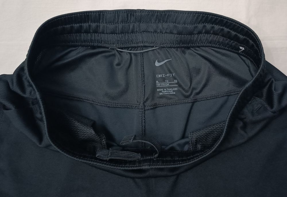 Nike DRI-FIT Shorts оригинални гащета ръст 158-170см Найк шорти