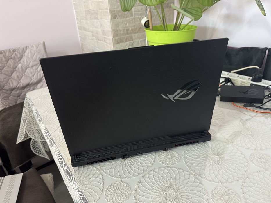 Лаптоп с NVIDIA видеокарта-8GB Ram-513GB