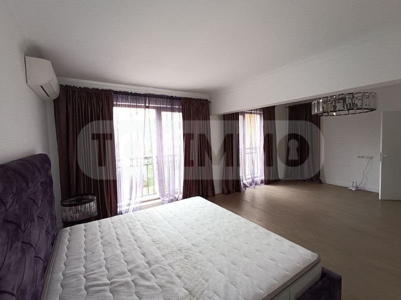 Продава се Тристаен апартамент в к.к. Златни пясъци - 160 кв.м за 2000 €/кв.м - Снимка #5