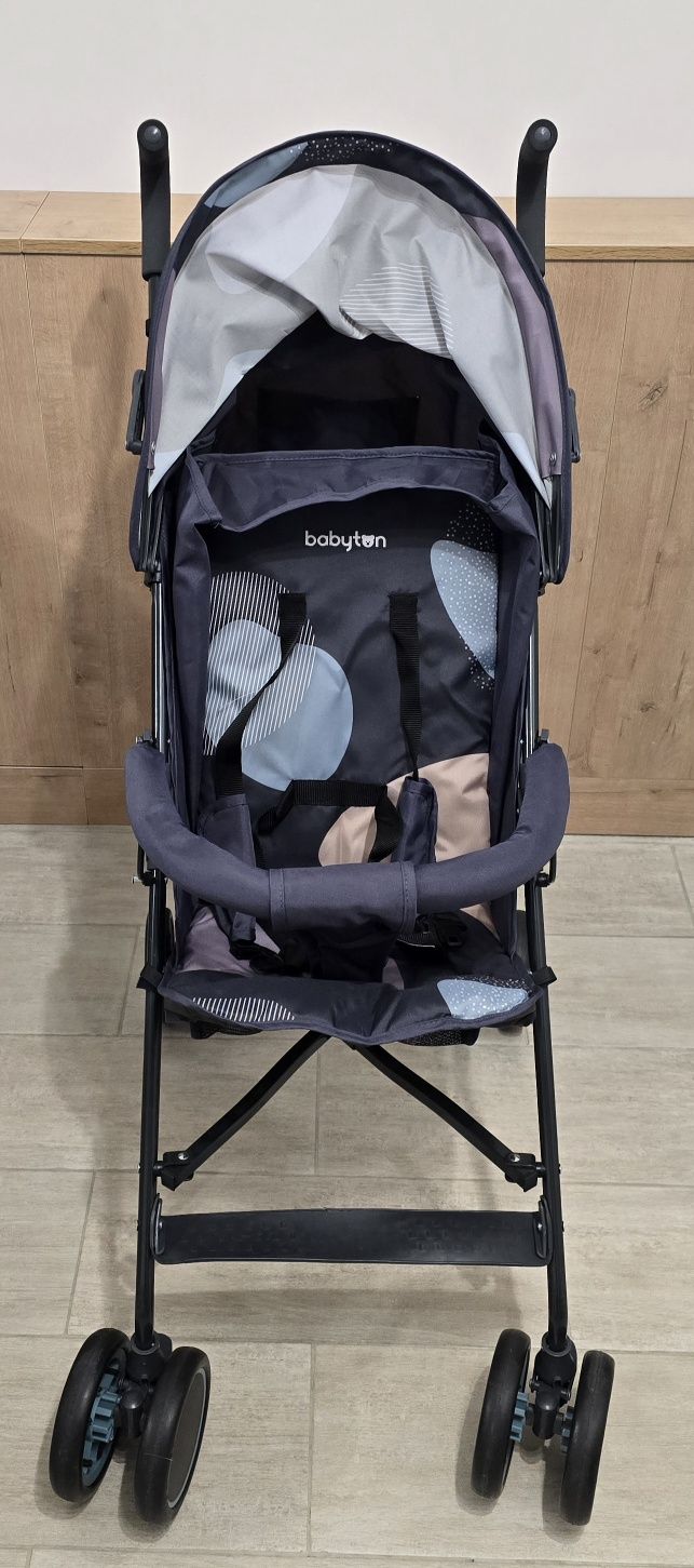 Продам коляску прогулочную Babyton синего цвета