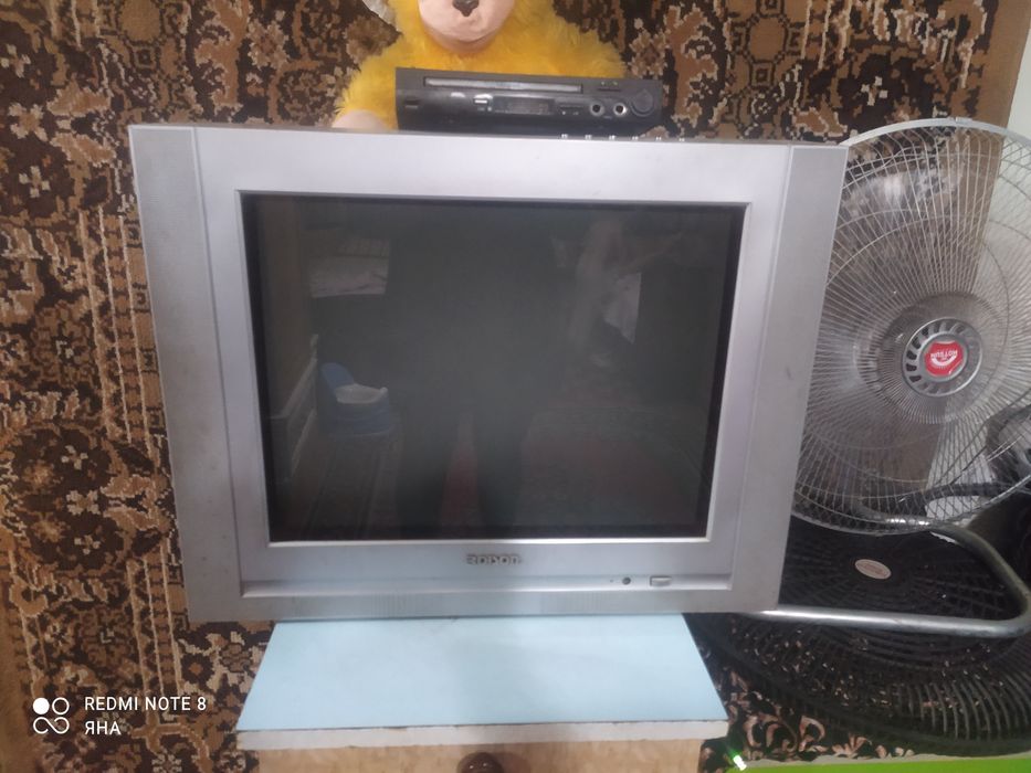 Продам телевизор