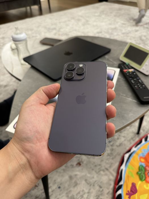 В продам 3 шт Iphone 14 Pro Max