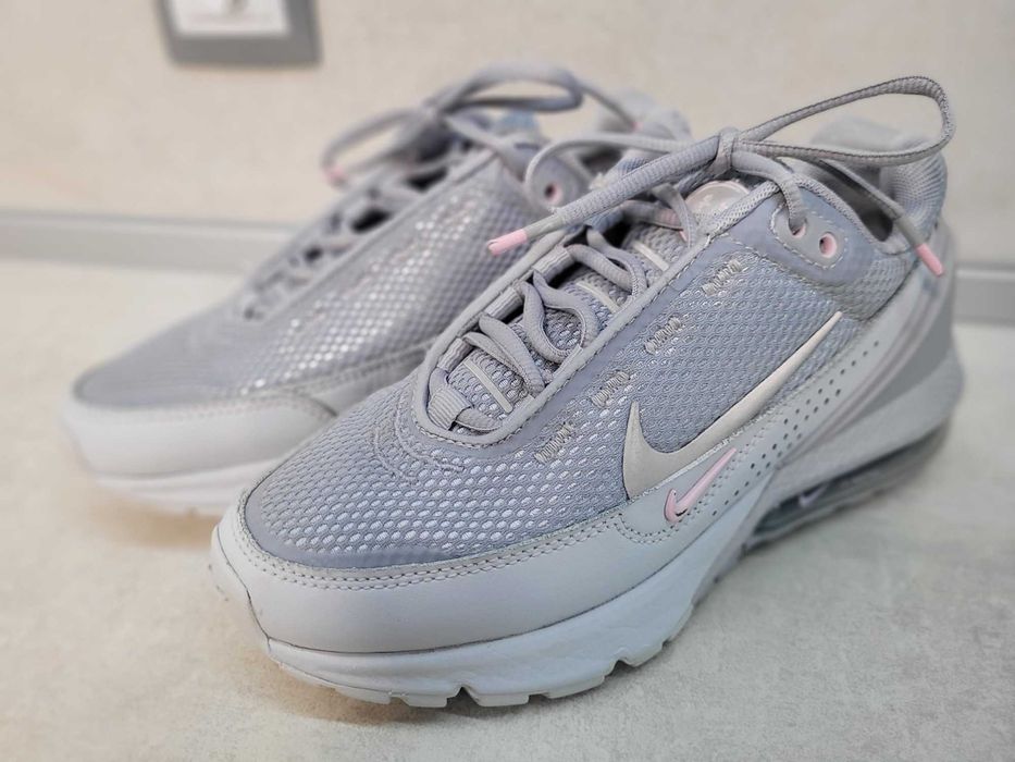 Маратонки Nike за момиче 36 номер