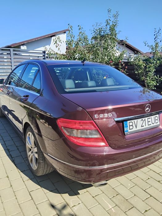 Vând MercedesBenz,stare impecabila,,W204,V6,an,2009,C230,benzina,autom