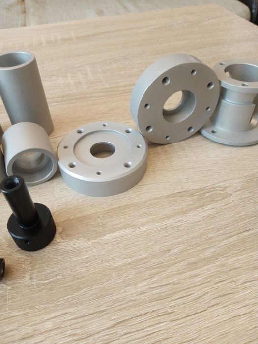 Стругарски услуги,фрезоване,заваряване на черни и цветни метали.