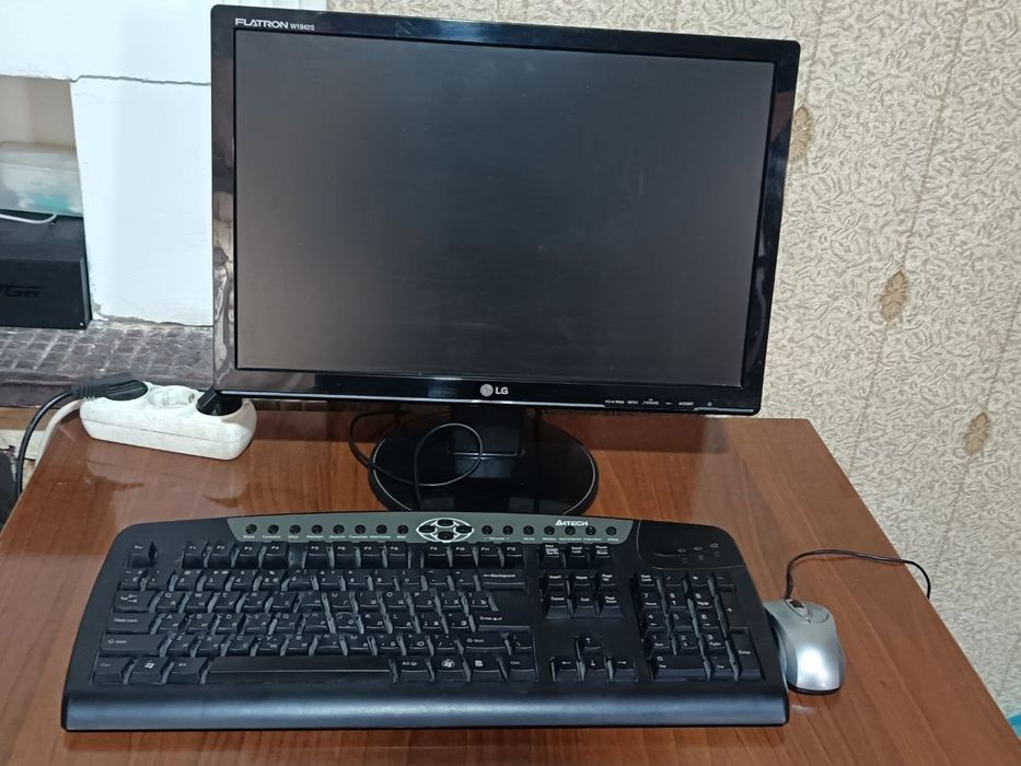 Kompyuter sotiladi 2 ta