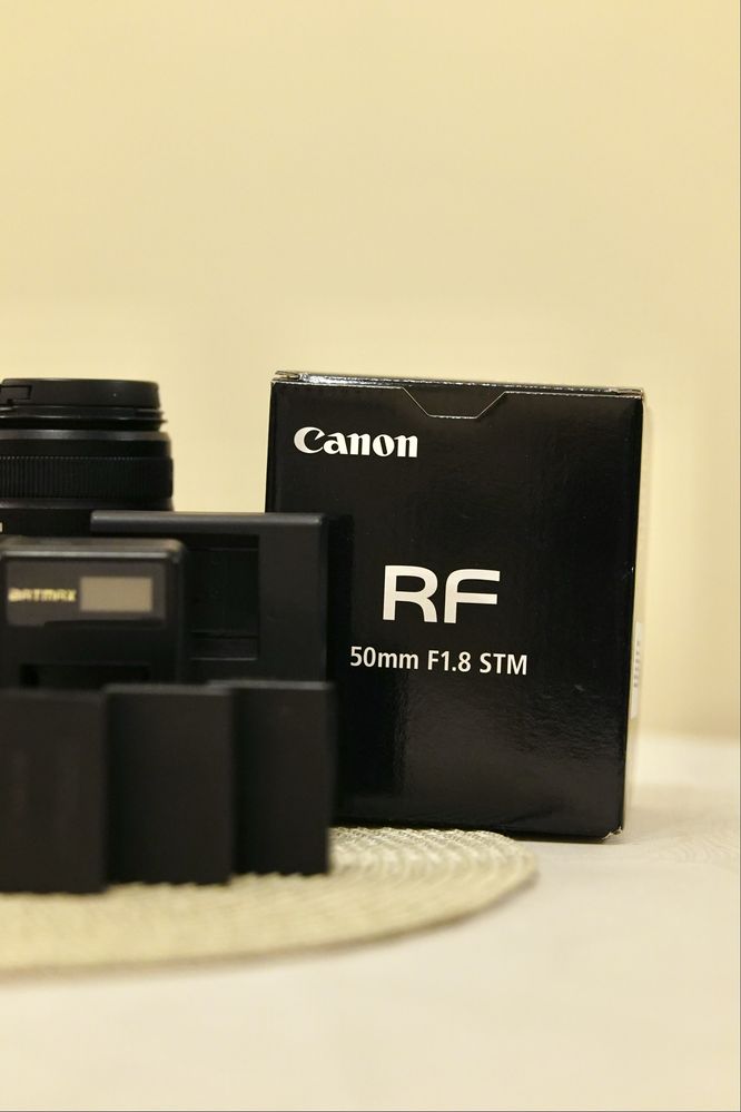 Canon EOS RP + 3 обектива и 4 батерии