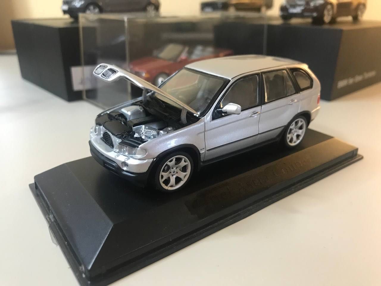 Macheta Bmw X5 1:43 Minichamps