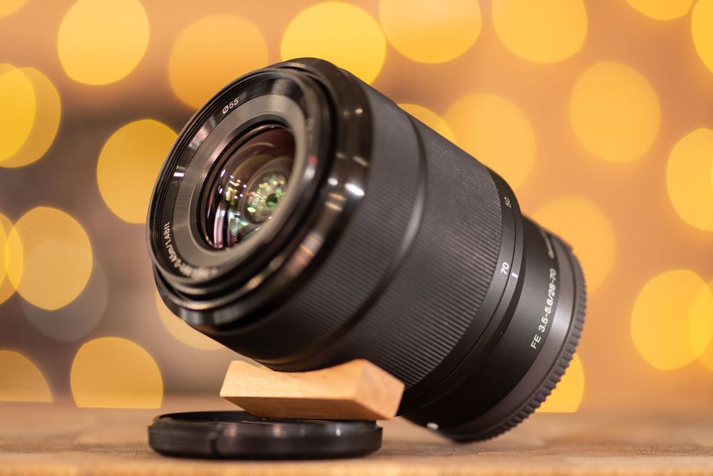 Sony 28-70mm f/3.5-5.6 OSS обектив Сони