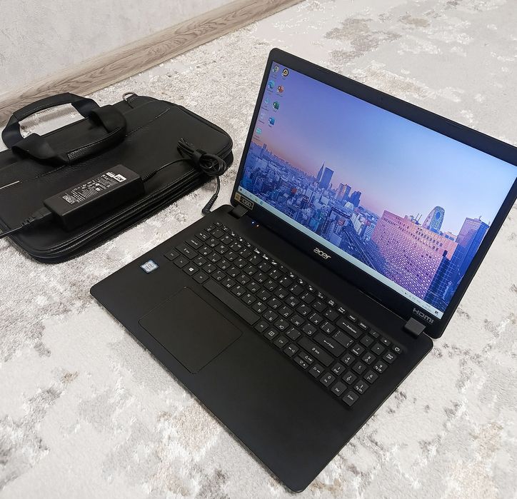Ноутбук Acer Core i5 состояние нового