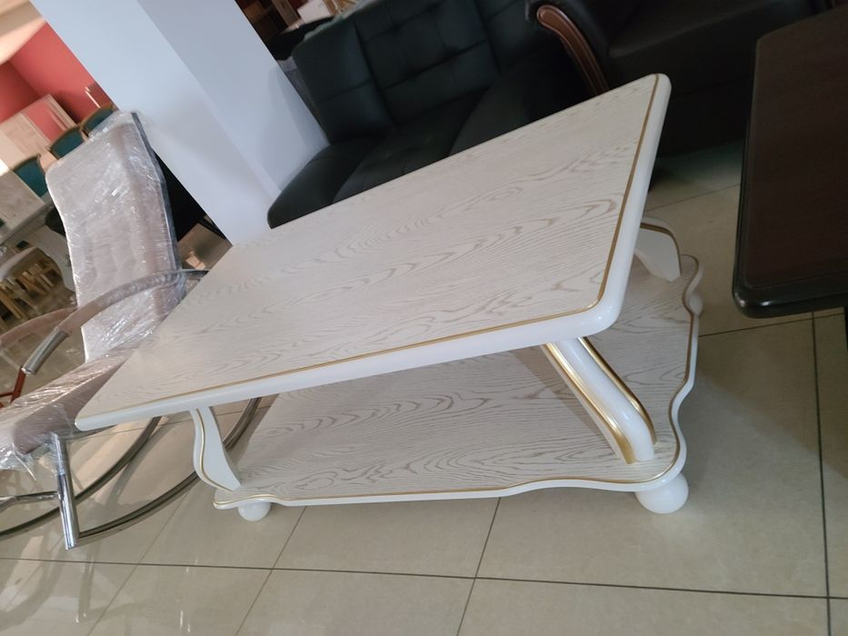 Jurnalni stol 137×75 bòyi 55  MDF YOĜOCH aralashgan sifatli