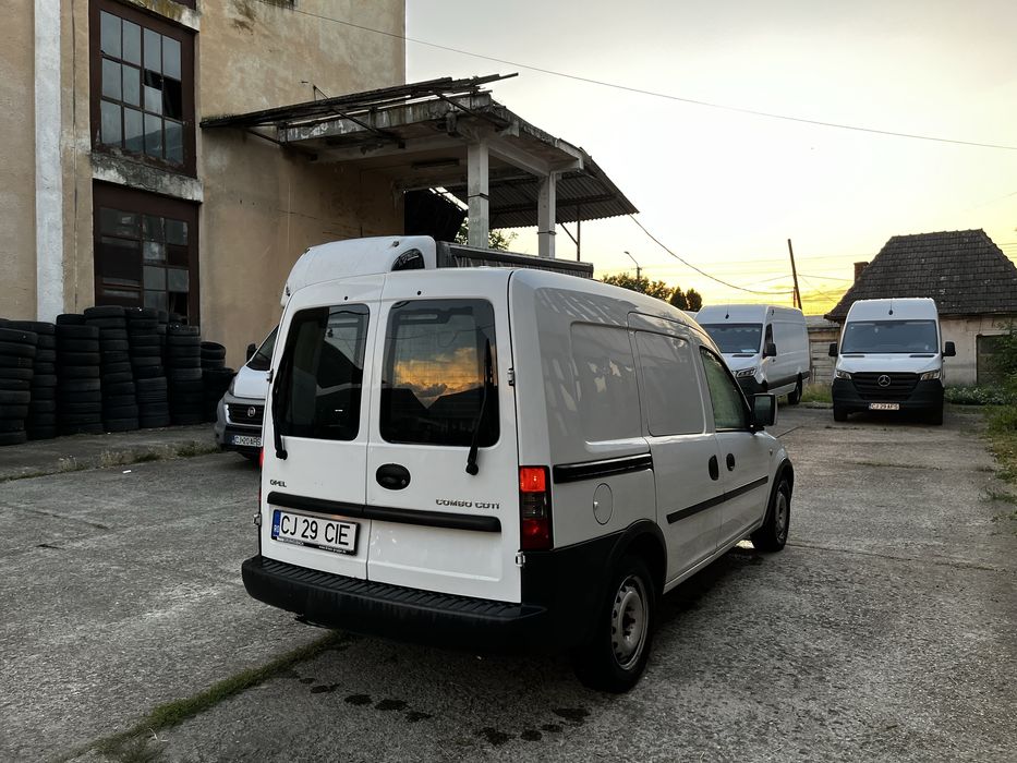 Opel Combo 2010 1.3 CDTI