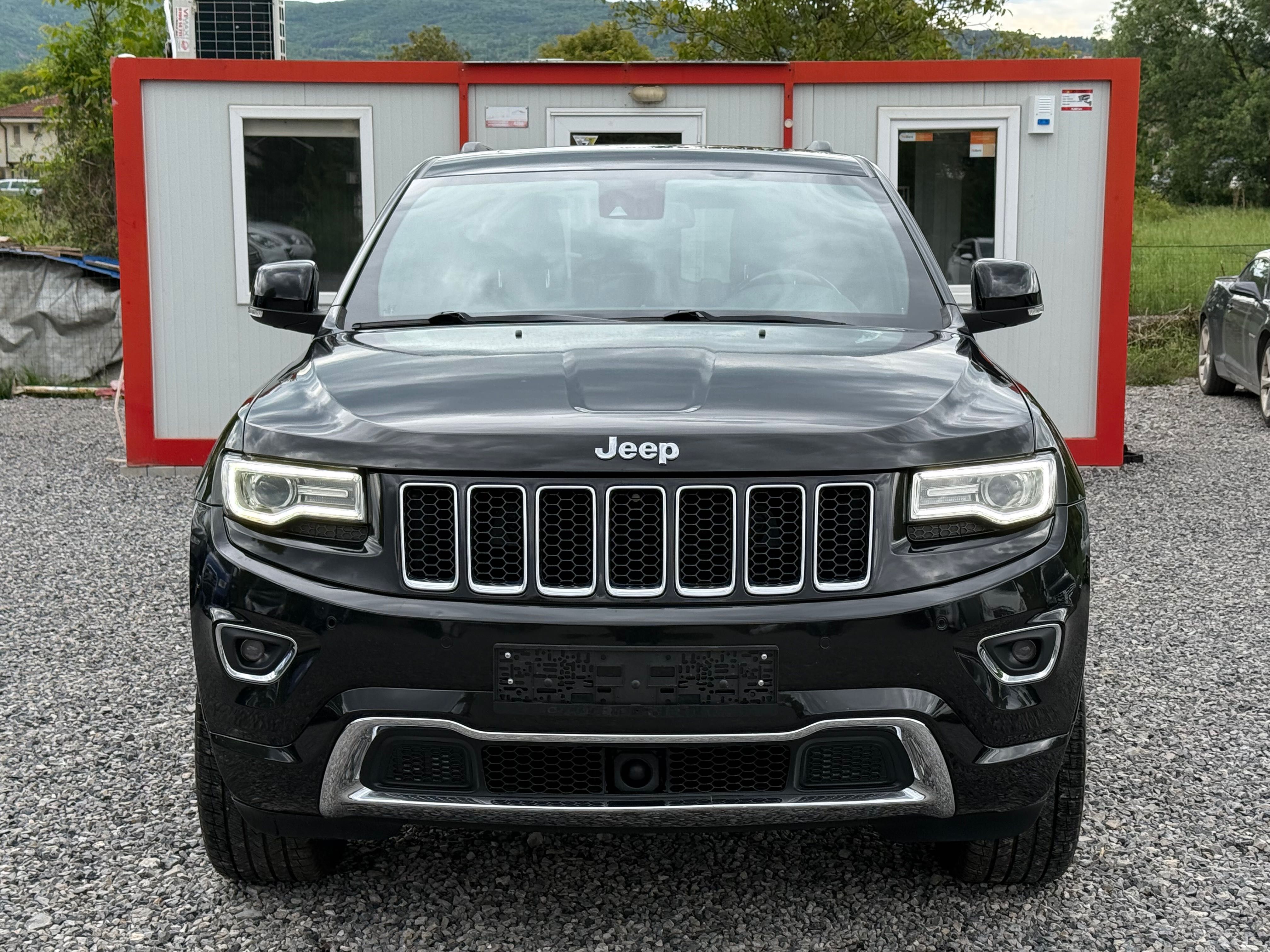 Jeep Grand cherokee OVERLAND 3.0 CRD (250 кс) 4x4 Automatic 236 000 km