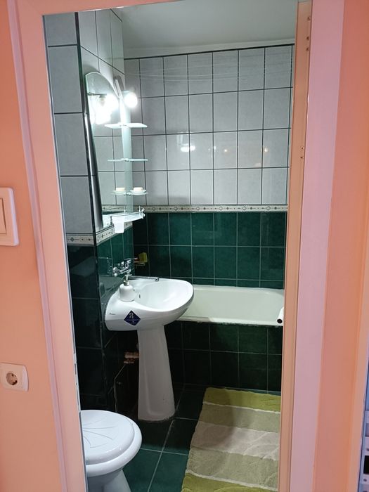 Vând apartament 2 camere decomandat, Republicii Mega Image, stradal.