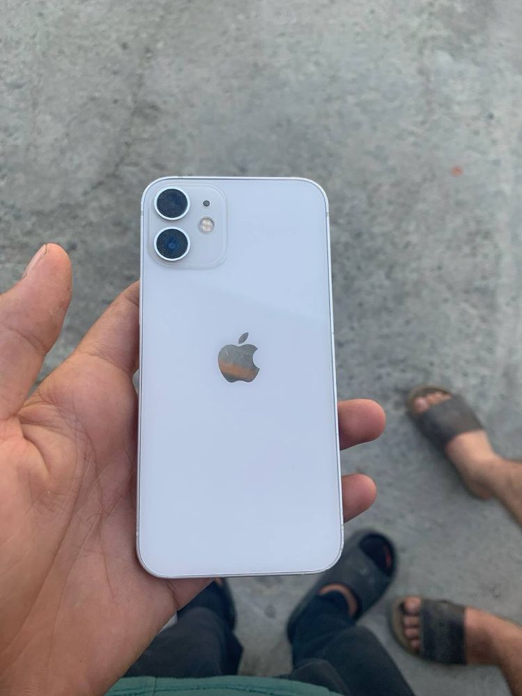 Iphone 12 mini xotira 128 batarey 77
